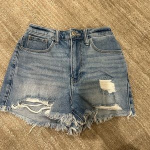Womens 24 hollister shorts